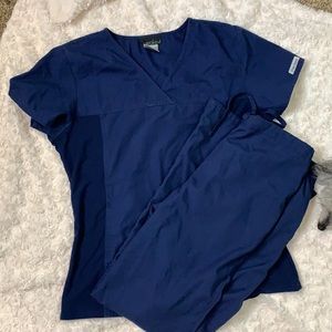 Cherokee Scrub Set